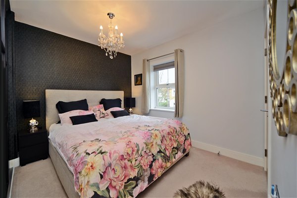 Vallings Place Long Ditton